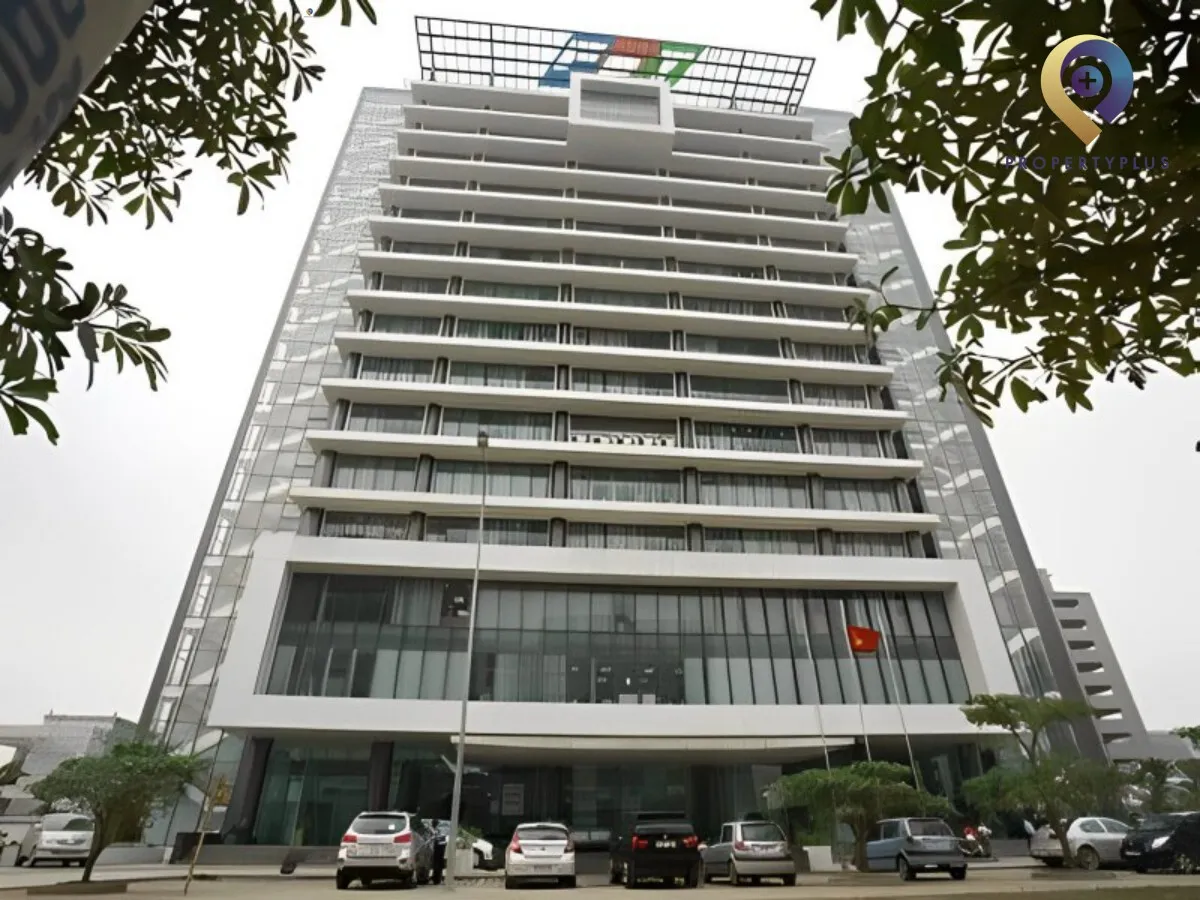 FPT Building exterior overview in Cau Giay, Hanoi